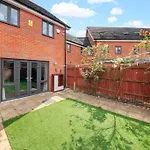 Reading Deluxe-Contractor,Business,Family,Parking In Reading