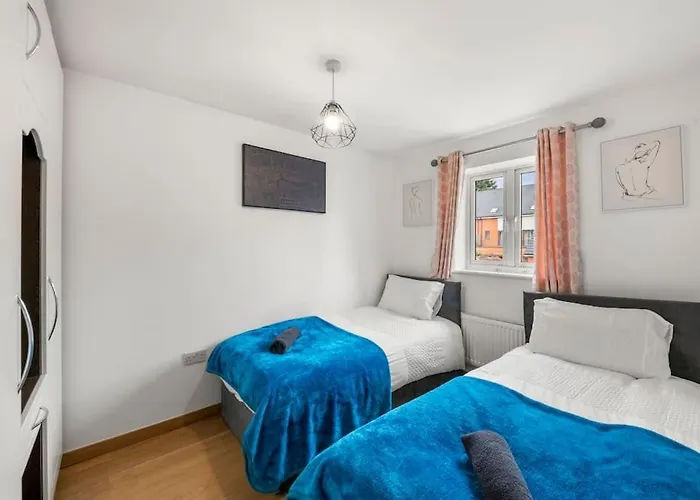 Reading Deluxe-Contractor,Business,Family,Parking In Reading